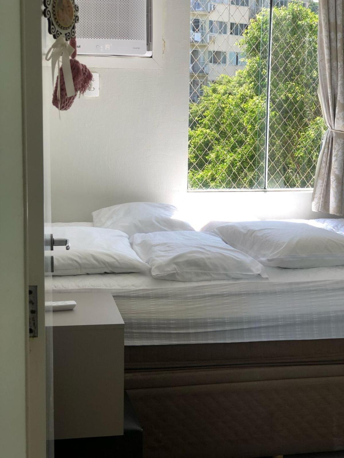 1 Bedroom Apto 4 People 650 Meters From Camboriu Apartamento *